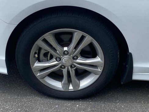 Used 2018 Hyundai Sonata SEL w/ Tech Package 02 FWD image 6