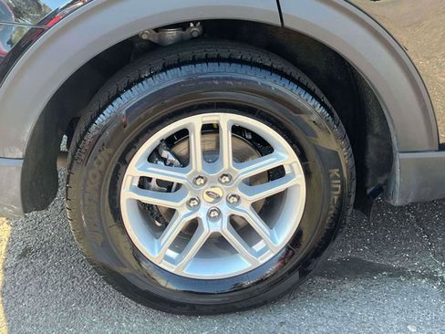 Used 2026 Ford Explorer Active AWD/4WD image 15