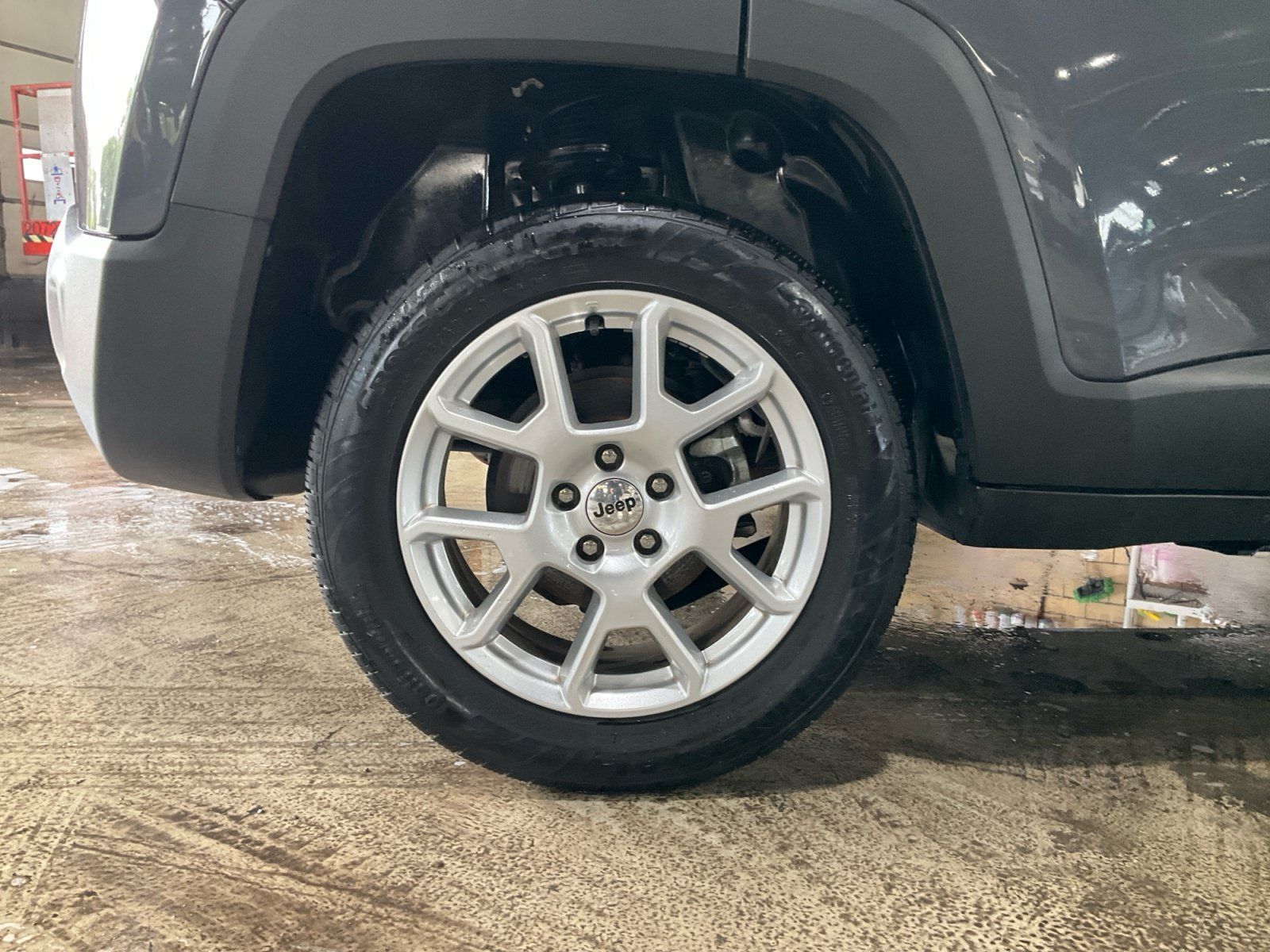 Used 2023 Jeep Renegade Latitude AWD/4WD image 20