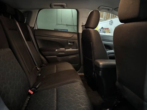 Used 2020 Mitsubishi Outlander Sport SE image 19