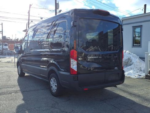 Used 2023 Ford Transit 350 XLT image 5