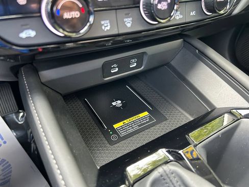 Certified 2024 Honda Accord Touring image 28