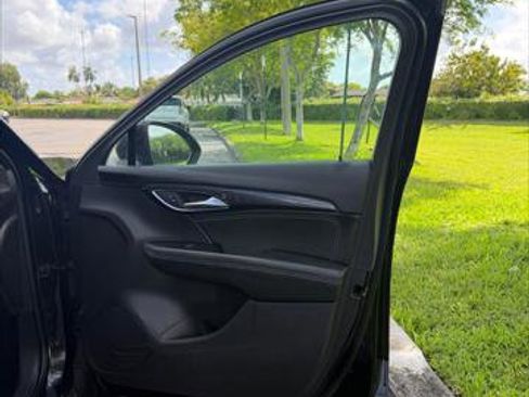Used 2022 Buick Envision Essence w/ Sport Touring Package FWD image 13