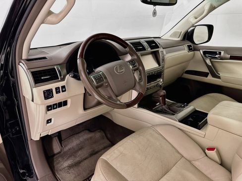 Used 2017 Lexus GX 460 Premium w/ Premium Package AWD/4WD image 10