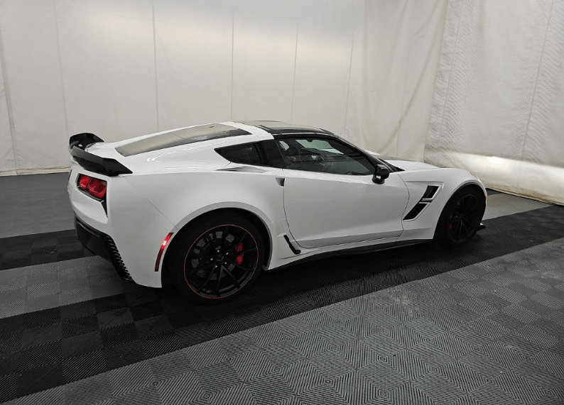 Used 2017 Chevrolet Corvette Grand Sport RWD image 4