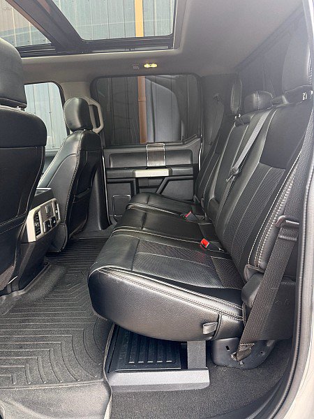 Used 2020 Ford F350 Lariat AWD/4WD image 9