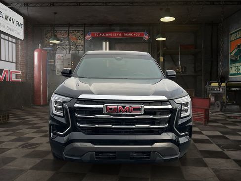 New 2026 GMC Terrain Elevation FWD image 2