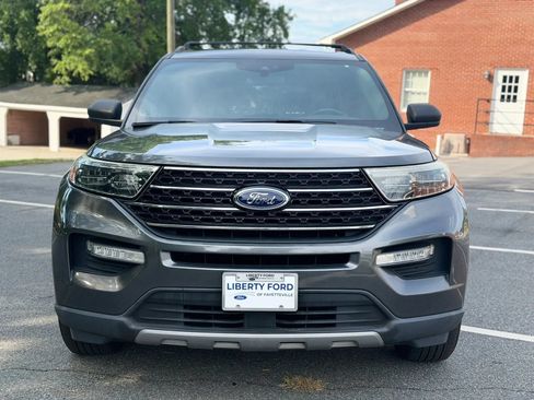 Used 2020 Ford Explorer XLT w/ Equipment Group 202A RWD image 9