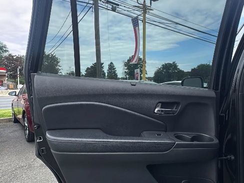 Used 2018 Honda Pilot Elite image 13