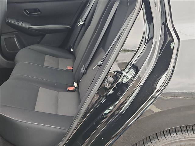 Used 2024 Nissan Sentra SV FWD image 13