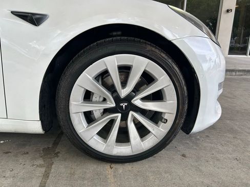 Used 2021 Tesla Model 3 Standard Range Plus RWD image 16