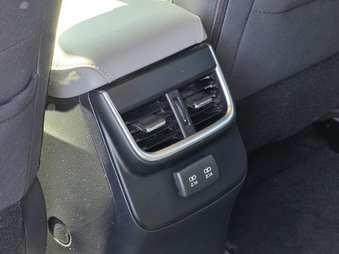 Certified 2022 Subaru Outback Premium image 19