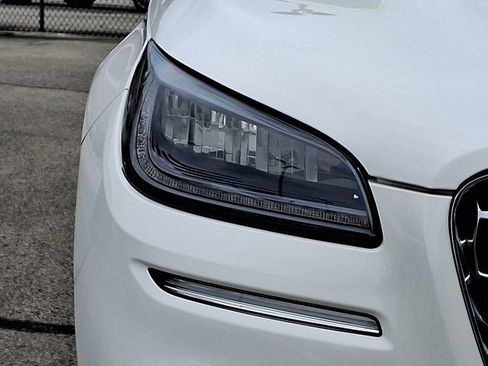 Used 2020 Lincoln Corsair AWD w/ Equipment Group 101A image 9