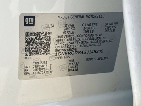 Used 2025 Chevrolet Traverse LT FWD image 35