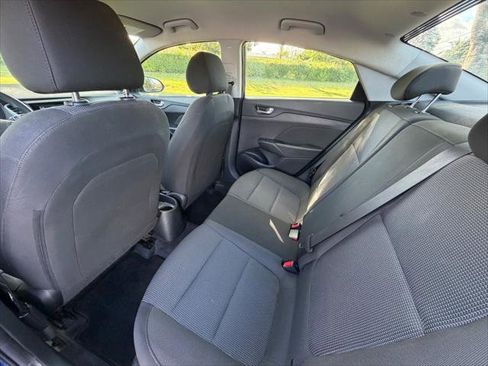 Used 2022 Hyundai Accent SE FWD image 18