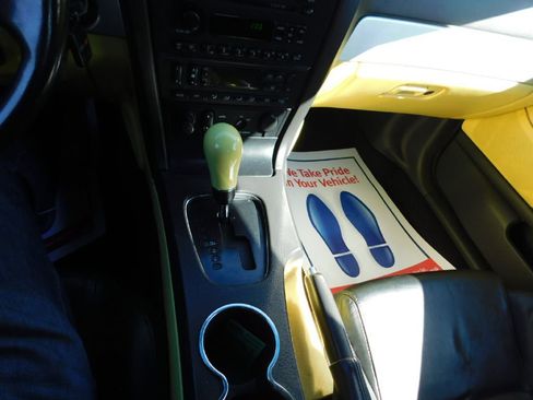 Used 2002 Ford Thunderbird image 19