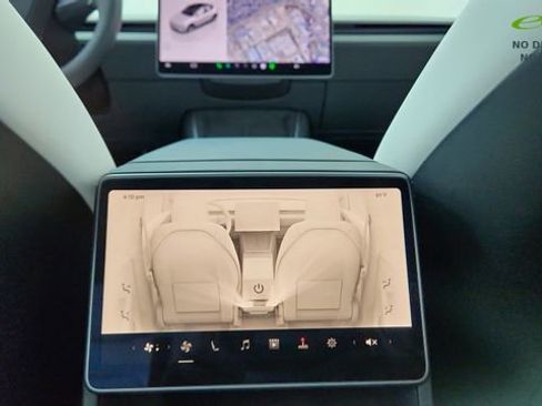 Used 2026 Tesla Model Y Long Range RWD image 49