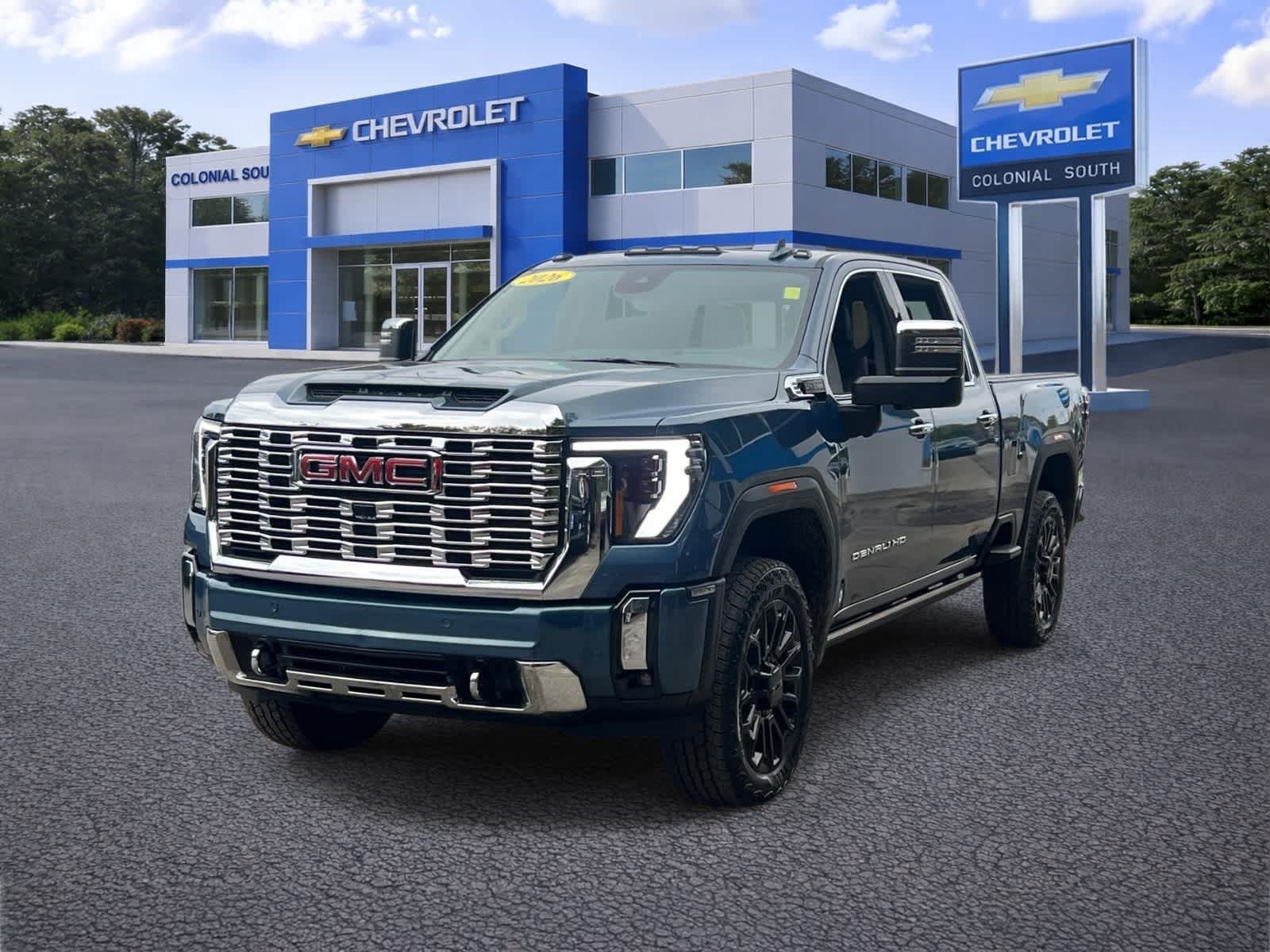 Certified 2026 GMC Sierra 2500 Denali w/ Denali Reserve Package AWD/4WD image 2