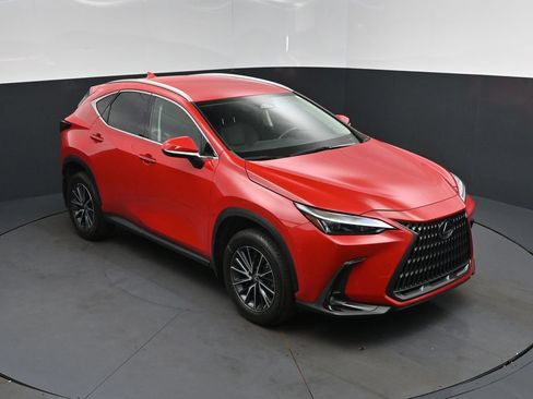 Used 2024 Lexus NX 250 FWD w/ Towing Package (2000 Lbs) image 1