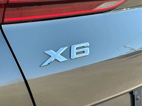 Used 2021 BMW X6 xDrive40i w/ M Sport Package image 17