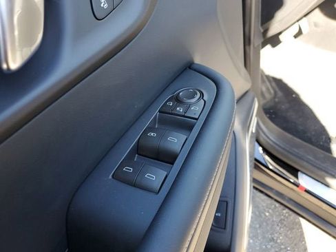 New 2026 Buick Enclave Preferred w/ Power Package FWD image 18