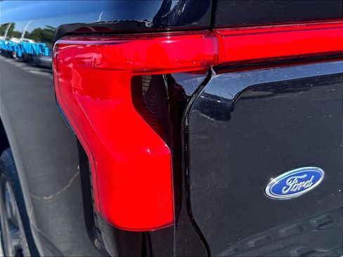 Used 2023 Ford F150 Lightning Lariat AWD/4WD image 24