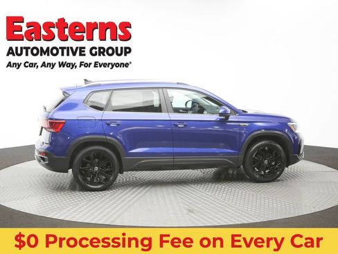 Used 2022 Volkswagen Taos SE w/ Panoramic Sunroof Package AWD/4WD image 44
