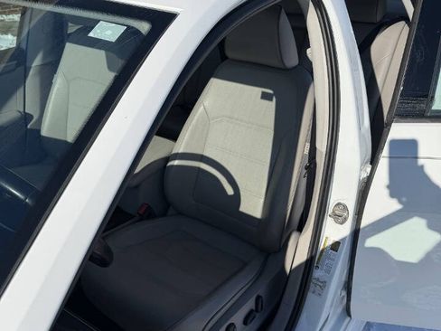 Used 2018 Volkswagen Passat 2.0T S image 22