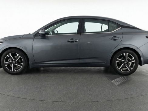 Used 2025 Nissan Sentra SV image 5