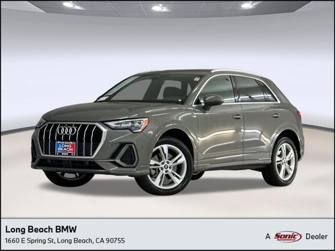 Used 2021 Audi Q3 2.0T Premium w/ Convenience Package AWD/4WD image 1