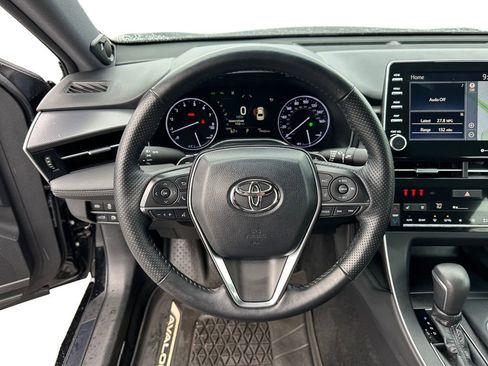Used 2019 Toyota Avalon Touring w/ Advanced Safety Package image 12