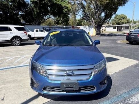 Used 2011 Ford Fusion SE image 9