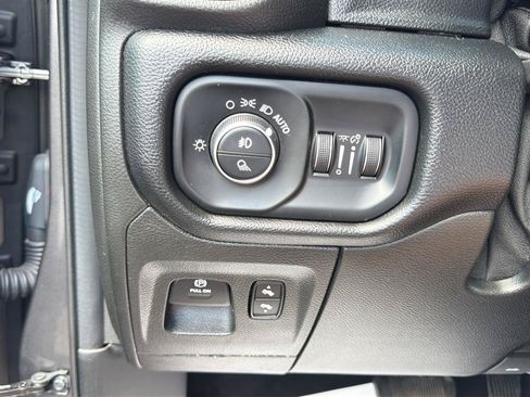Used 2019 RAM 1500 Big Horn AWD/4WD image 28