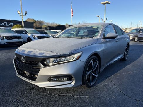 Used 2020 Honda Accord Sport image 3
