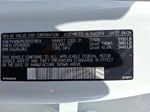 Used 2024 Volvo XC90 B6 Plus w/ Protection Package image 26