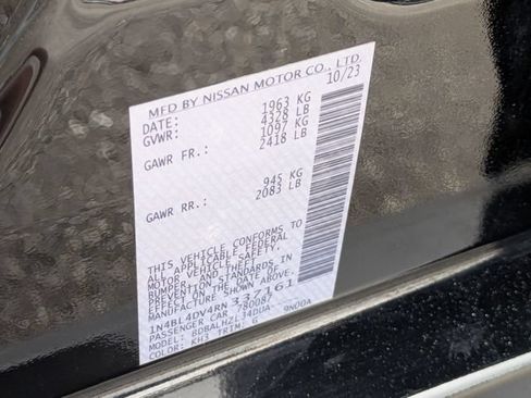 Used 2024 Nissan Altima 2.5 SV FWD image 31