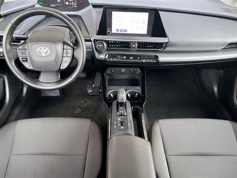 Used 2025 Toyota Prius LE image 15