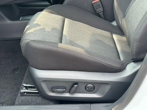 New 2026 Nissan Rogue SV image 10