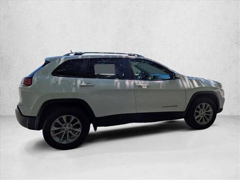 Used 2020 Jeep Cherokee Latitude w/ Safety Group AWD/4WD image 4