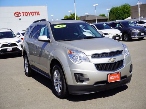 Used 2015 Chevrolet Equinox LT w/ Driver Convenience Package FWD image 1
