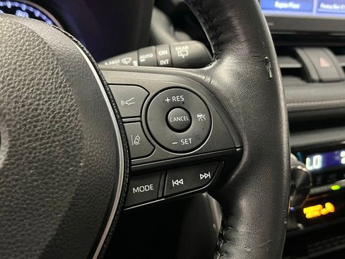 Used 2020 Toyota RAV4 XLE w/ Convenience Package AWD/4WD image 24