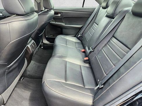 Used 2017 Toyota Camry XLE FWD image 15