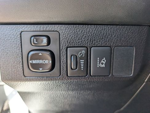 Used 2017 Toyota RAV4 LE w/ All Weather Liner Package AWD/4WD image 31