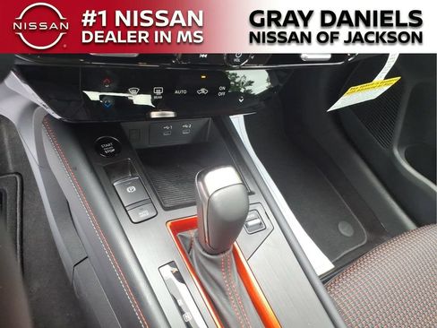 Certified 2025 Nissan Kicks SR AWD/4WD image 26
