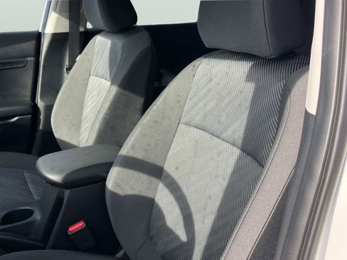 New 2026 Kia Seltos LX image 23