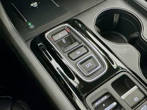 Used 2024 Honda Pilot EX-L image 17