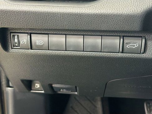 Used 2025 Toyota RAV4 XLE w/ Convenience Package AWD/4WD image 12