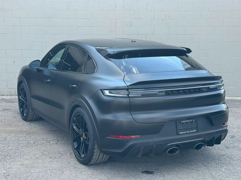 Used 2025 Porsche Cayenne Turbo GT AWD/4WD image 6