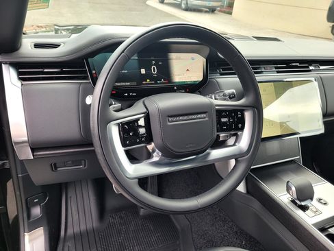 New 2026 Land Rover Range Rover Long Wheelbase Autobiography AWD/4WD image 9