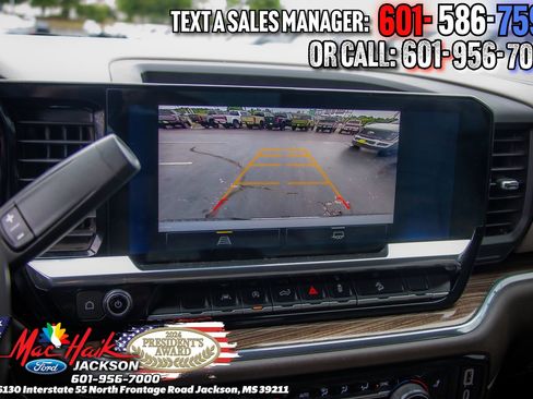 Used 2024 Chevrolet Silverado 1500 LT w/ Z71 Off-Road Package AWD/4WD image 15